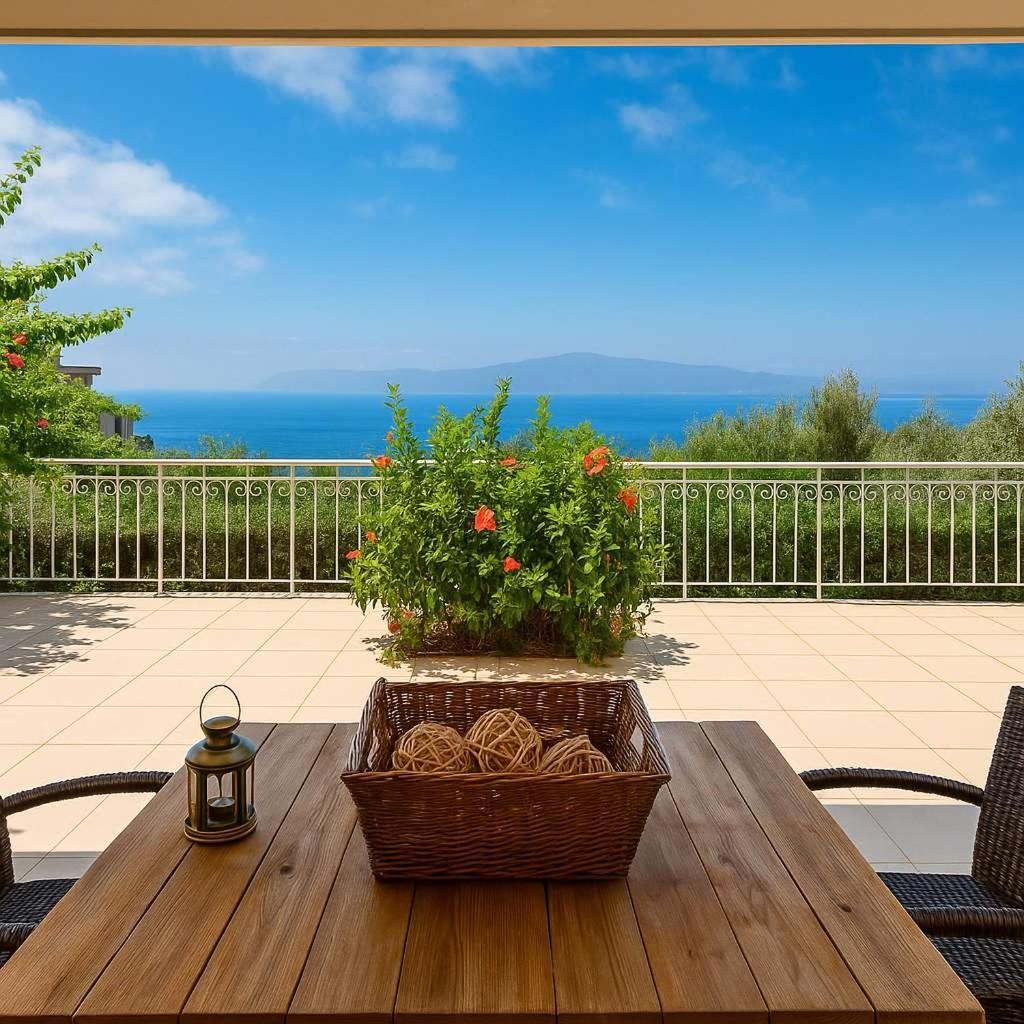 Aigli Fully Equipped Getaway - Seaview Lux Retreat Villa Kalamata Eksteriør billede